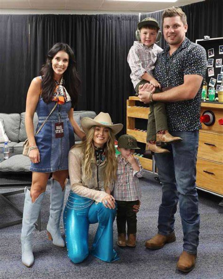 Lainey Wilson Children Does Lainey Wilson have children?